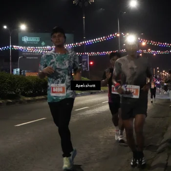 Runner Photo 4358272