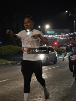 Runner Photo 4358307