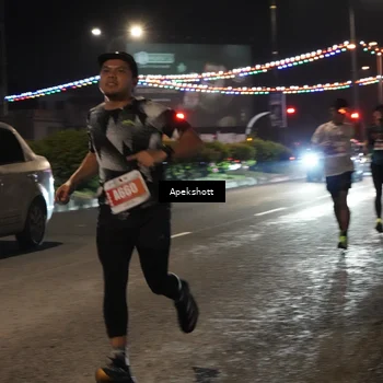 Runner Photo 4358315