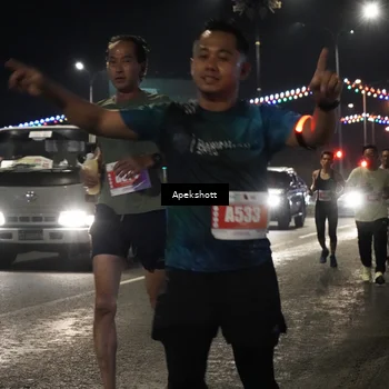 Runner Photo 4358350