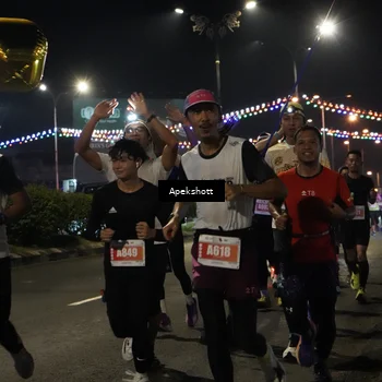 Runner Photo 4358406