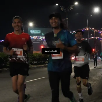 Runner Photo 4358444