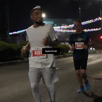 Runner Photo 4358479