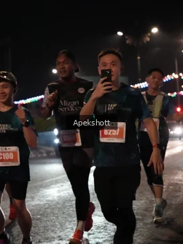 Runner Photo 4358537