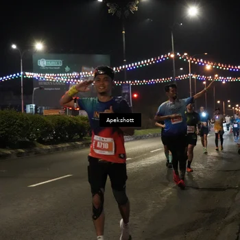 Runner Photo 4358582