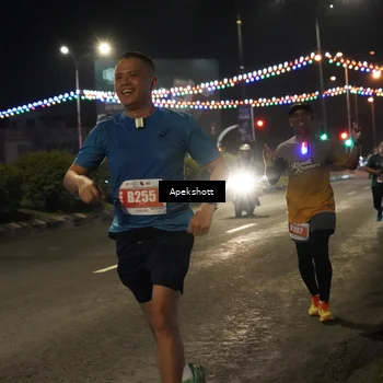 Runner Photo 4358598