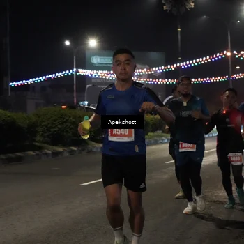 Runner Photo 4358711