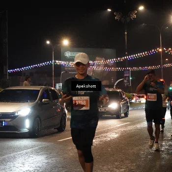 Runner Photo 4358735