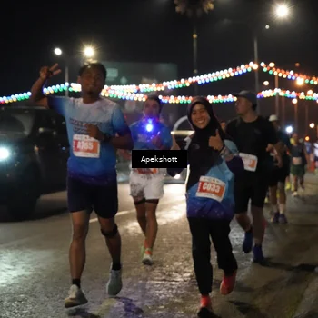 Runner Photo 4358773