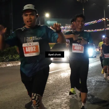 Runner Photo 4358780