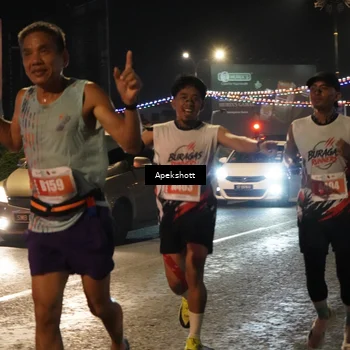 Runner Photo 4358817