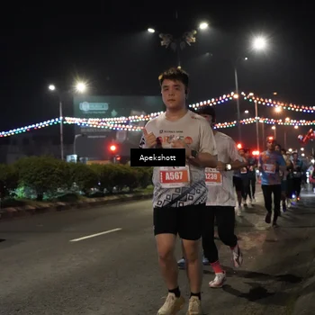Runner Photo 4358850