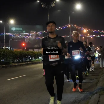 Runner Photo 4359060