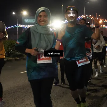 Runner Photo 4359065