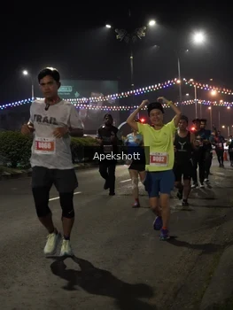 Runner Photo 4359077