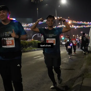 Runner Photo 4359100