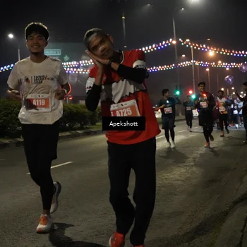 Runner Photo 4359125