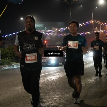 Runner Photo 4359171