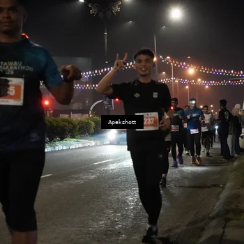 Runner Photo 4359177