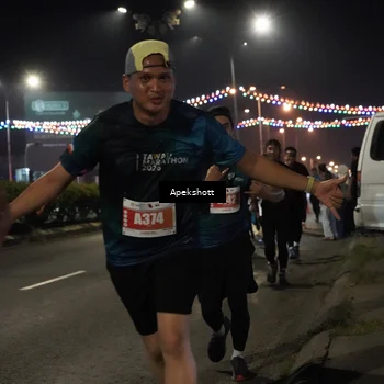 Runner Photo 4359304