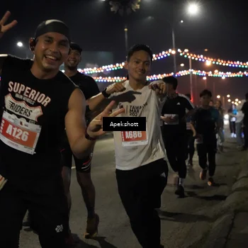 Runner Photo 4359312
