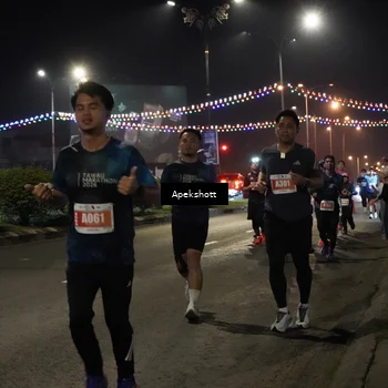 Runner Photo 4359325