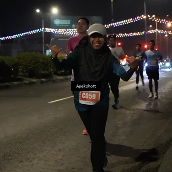 Runner Photo 4359338