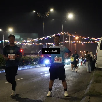 Runner Photo 4359340