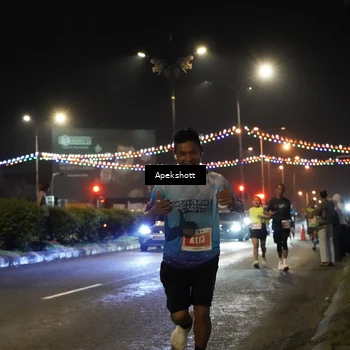 Runner Photo 4359342