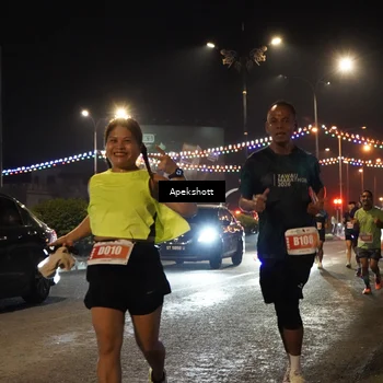 Runner Photo 4359346