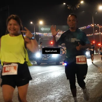 Runner Photo 4359347