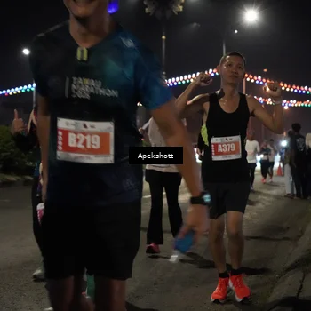 Runner Photo 4359387