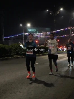 Runner Photo 4359395