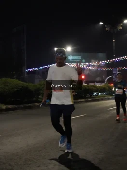 Runner Photo 4359396