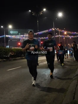 Runner Photo 4359400