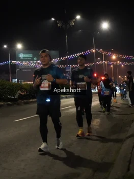 Runner Photo 4359402