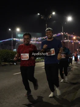 Runner Photo 4359406