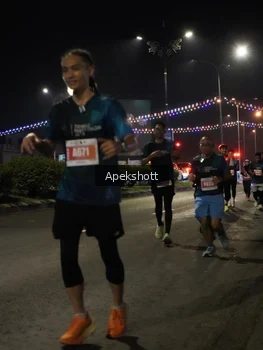 Runner Photo 4359413