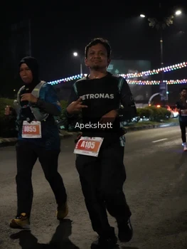 Runner Photo 4359414