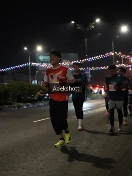 Runner Photo 4359418