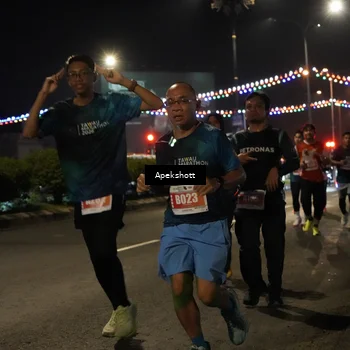 Runner Photo 4359420