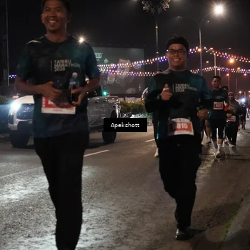 Runner Photo 4359470