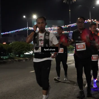 Runner Photo 4359498