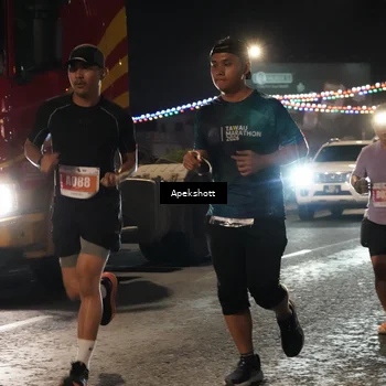 Runner Photo 4359516