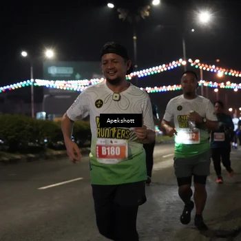Runner Photo 4359553