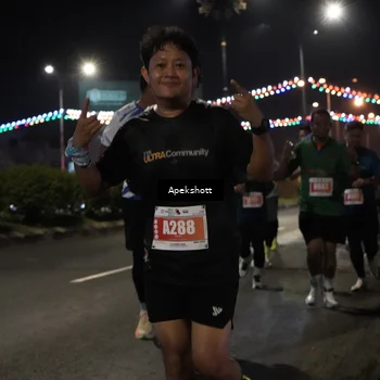 Runner Photo 4359563