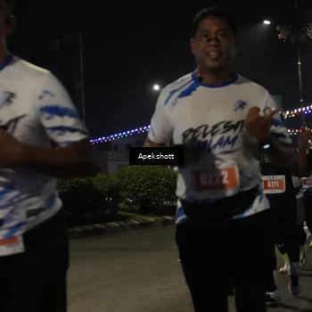 Runner Photo 4359565