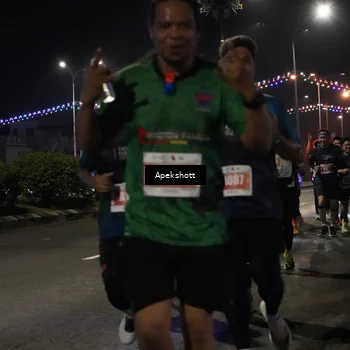 Runner Photo 4359572