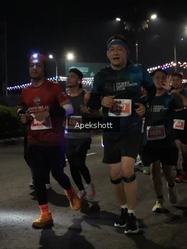 Runner Photo 4359574