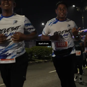 Runner Photo 4359576